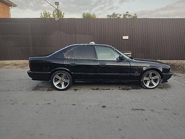 BMW: BMW 5 series: 1992 г., Седан — 3