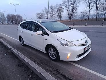 cvt: Toyota Prius V: 2013 г., 1.8 л, Автомат, Гибрид, Универсал — 1