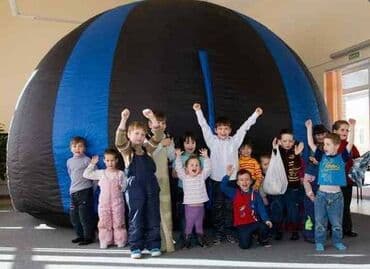 продаю в связи с переездом: Мобильный планетарий как бизнес Доход 190 000 сом в месяц Вложения: от — 6