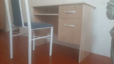 детскую парту со стульчиком: Парта жана отургуч комплекти, Жаңы, түсү - Күрөң — 2