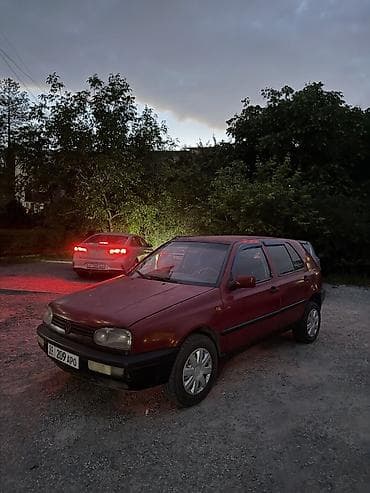 неделю: Volkswagen Golf: 1994 г., 1.8 л, Механика, Бензин, Хэтчбэк — 2