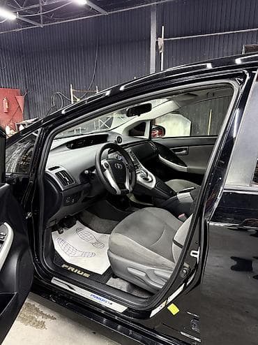 тойота приус с: Toyota Prius: 2014 г., 1.8 л, Автомат, Бензин, Хэтчбэк — 6