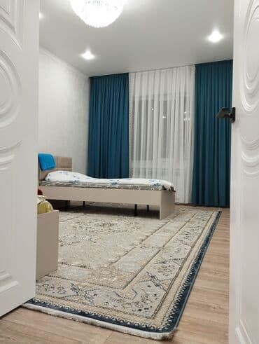 акно двери: Межкомнатные двери и входная дверь с установкой - Современные — 10