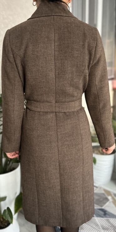 турецкая обувь из натуральной кожи: Пальто в хорошем состоянии,мех натуральный(снимается)размер 40/42 рост — 5