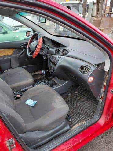 sonata 2017: Ford Focus: 2001 г., 1.6 л, Механика, Бензин, Универсал — 4