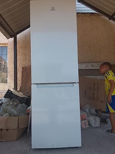 сы 4: Муздаткыч Indesit, Эки камералуу — 1