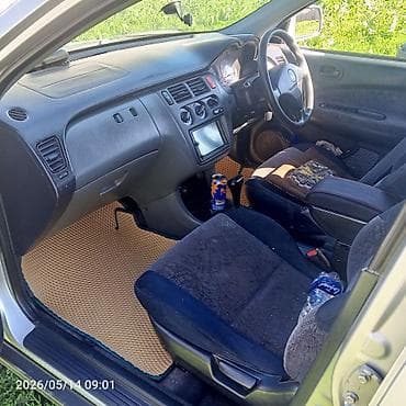 Honda HR-V: 1999 г., 1.6 л, Автомат, Бензин, Кроссовер