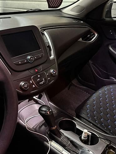 Транспорт: Chevrolet Malibu: 2018 г., Автомат, Седан — 5