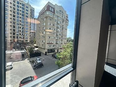 1200: Аренда офисов, 60 м², В бизнес центре, С системой безопасности — 1
