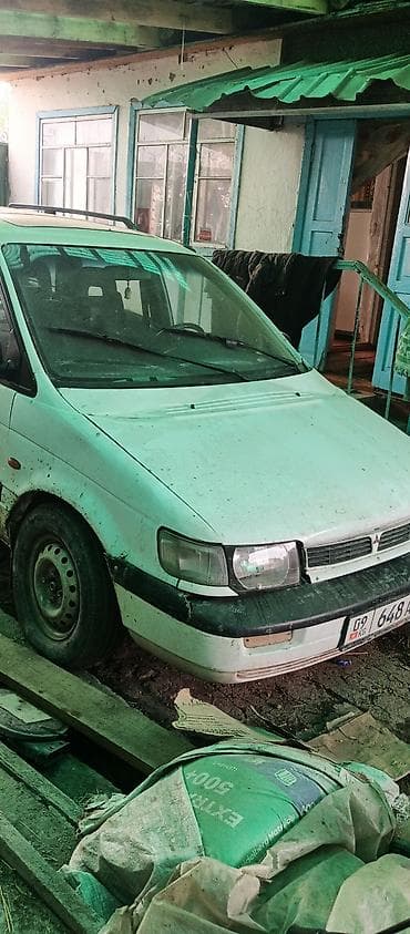 Транспорт: Mitsubishi Space Wagon: 1993 г., Универсал — 8