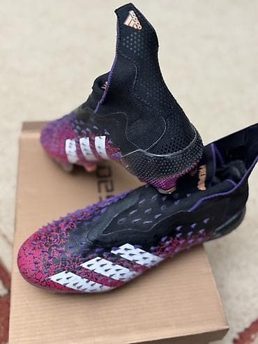 кросовки изи: Футбольные бутсы Adidas Predator без шнурков (laceless) производство — 1