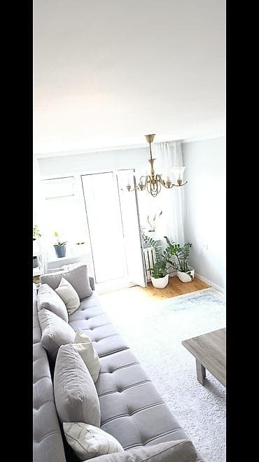 3 комнаты, 58 м², Азия Молл 104 серия, 3 этаж, Свежий ремонт
