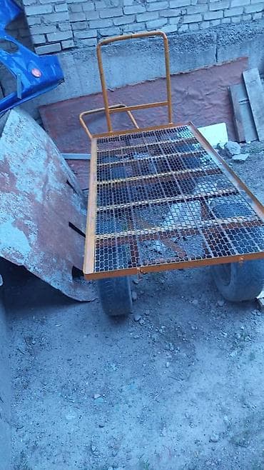 ручной тачки: Садово-строительная тачка и тележка, Стальная, Четырехколесная — 1
