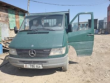 Продаётся грузовой фургон Mercedes‑Benz Sprinter 412D, зелёный, с — 1
