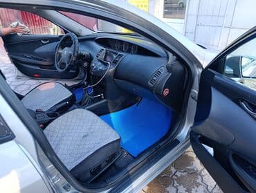 п12 2003: Nissan Primera: 2004 г., 2 л, Механика, Бензин, Седан — 4