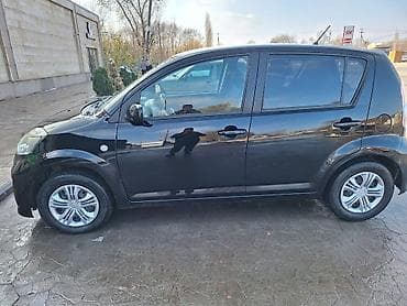 mini kuper: Daihatsu Sirion: 2008 г., 1 л, Механика, Бензин, Хэтчбэк — 1