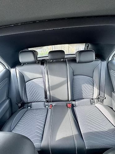 volkswagen id.3: Volkswagen ID.3: 2025 г., Электромобиль, Хэтчбэк — 4