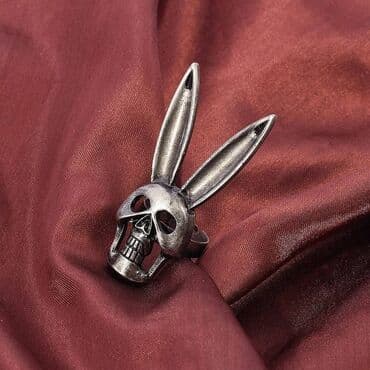 в единственнои экземпляре: Серебристое кольцо в форме черепа с длинными «кроличьими» ушами — — 4