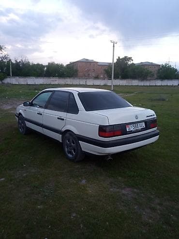 Volkswagen: Volkswagen Passat: 1989 г., 1.8 л, Механика, Бензин, Седан — 7