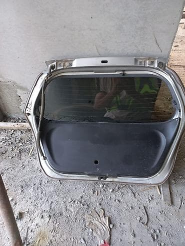 задний двер фит: Крышка багажника Honda, Оригинал — 1