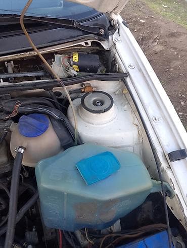 аварийная пассат: Volkswagen Passat: 1989 г., 1.8 л, Механика, Бензин, Универсал — 3