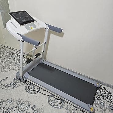 Беговая дорожка для дома. Присутствует массажёр. Грузоподъёмность