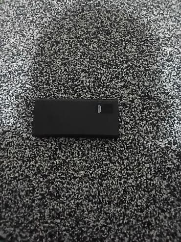 Внешний портативный аккумулятор (power bank), прямоугольный корпус
