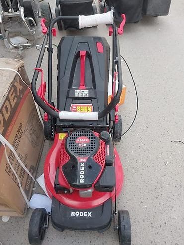 без двиготеля: Газонокосилка RODEX (бензиновая, самоходная) - Мощность двигателя — 3