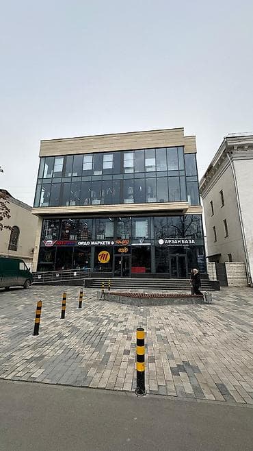 аренда лента: Сдаётся в аренду помещение на 2 этаже площадью 140 кв. м на первой — 1