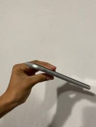 iphone xr купить в рассрочку: IPhone Xr, Колдонулган, 64 ГБ, Ак, Заряддоочу түзүлүш, Каптама, 75 % — 3