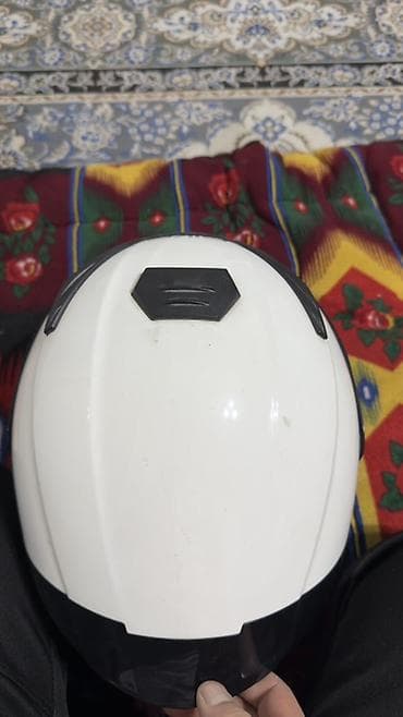 Другое для спорта и отдыха: Продаю мотоциклетный шлем GIKE в отличном состоянии. Почти не — 3