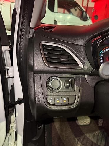 Chevrolet Spark: 2019 г., 1 л, Автомат, Бензин, Хетчбек — 6