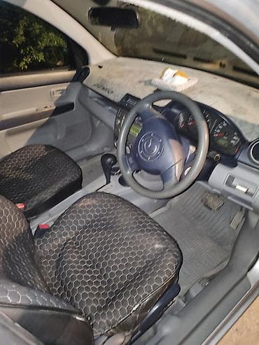 Продажа авто: Mazda Demio: 2004 г., 1.3 л, Автомат, Бензин, Хэтчбэк — 5