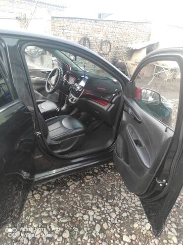 ломбард машин: Chevrolet Spark: 2016 г., 0.1 л, Автомат, Бензин, Универсал — 10