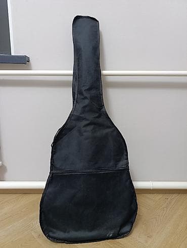 продаю гитара: Продаю. Классическая гитара Yamaha (логотип на головке грифа) — 8