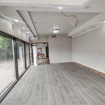 аренда комнаты с подселением: Аренда торгового помещения на первой линии Описание: - Угловой — 4