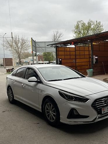 Hyundai Sonata: 2019 г., 2 л, Автомат, Газ, Седан — 3