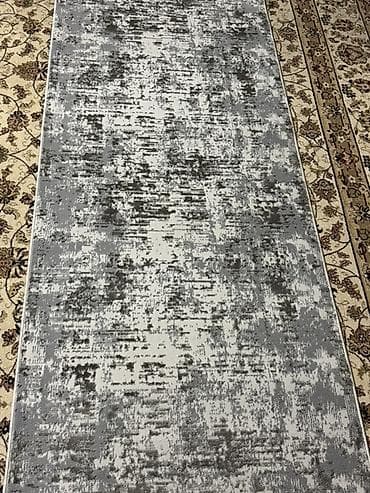 uth 170: Ковровая дорожка Новый, Абстракция — 1