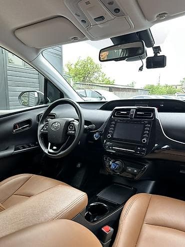 jet auto: Toyota Prius: 2020 г., 1.8 л, Гибрид, Хэтчбэк — 6