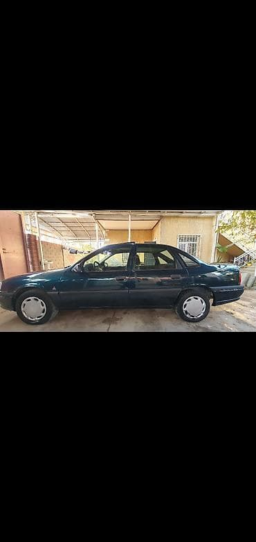 wuling mini ev: Opel Vectra: 1994 г., Механика, Бензин, Седан — 3
