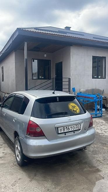 жеңил машина: Honda Civic: 2002 г., 1.7 л — 1