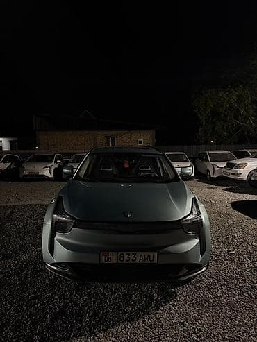 byd e9 2021: Электромобиль Skyworth EV6 (сквозная эмблема Skyworth на капоте и — 1