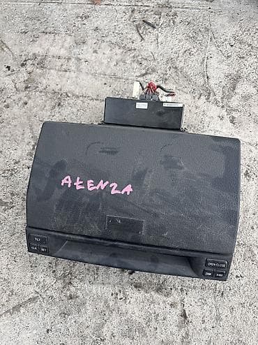 transporter multivan: Крышка багажника Mazda, 2003 г., Б/у, Оригинал — 10