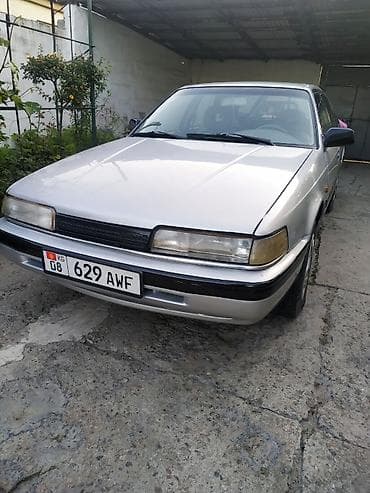 Mazda 626: 1988 г., 2 л, Механика, Бензин, Седан