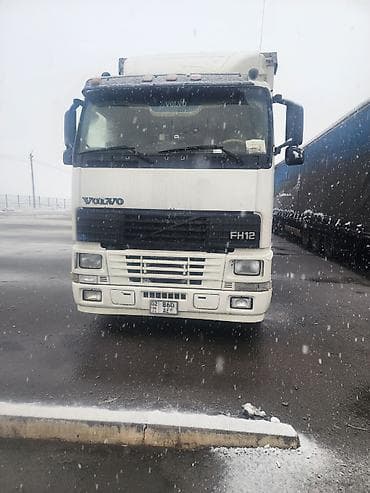 на пневме: Тягач, Volvo, 2000 г., Шторный — 4