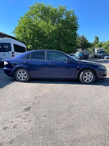 Унаа сатуу: Mazda 6: 2001 г., 2 л, Кол менен иштөөчү, Бензин, Седан — 3