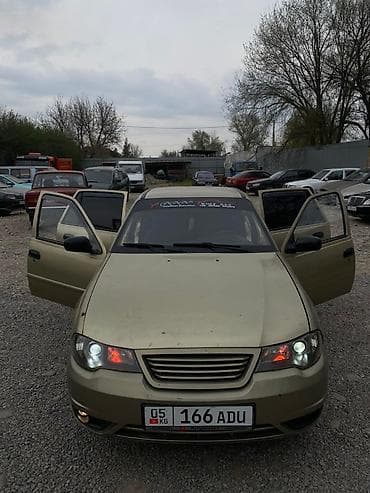 сткл: Daewoo Nexia: 2009 г., Ручные, Бензин, Седан — 2