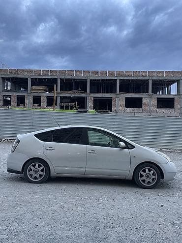болушу: Toyota Prius: 2004 г., 1.5 л, Гибрид — 5