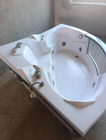 круглый бассейн: Джакузи, Угловая, Акрил — 2