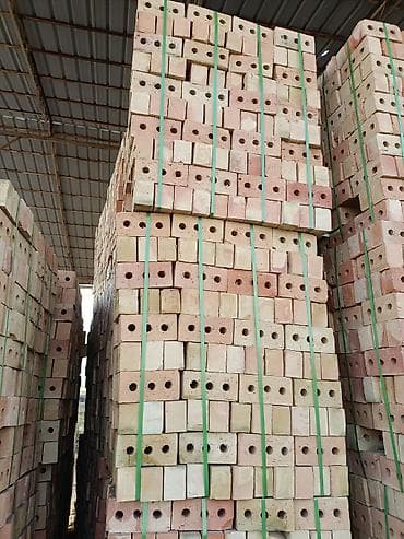 Кургаткычтар: Тешиктүү, Бышкан кирпич, Жарым блок, 250×120×88 — 8